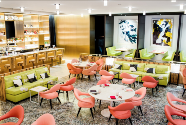 931-Sheraton-Bar-Wall-Panelling