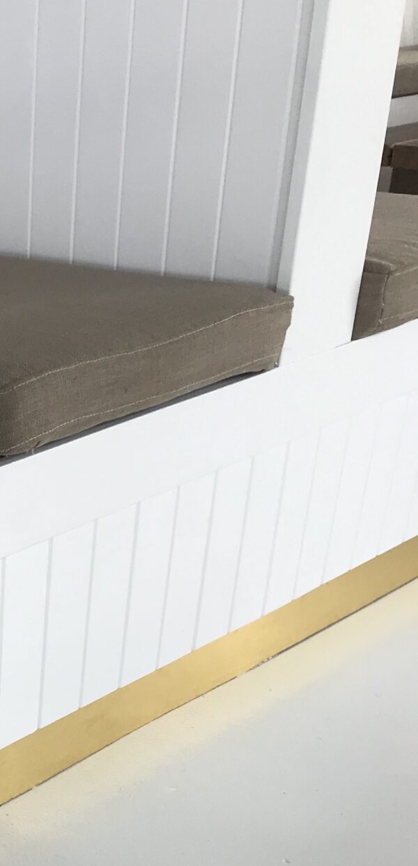 904 Brushed Light Brass Aluminium - Image 12